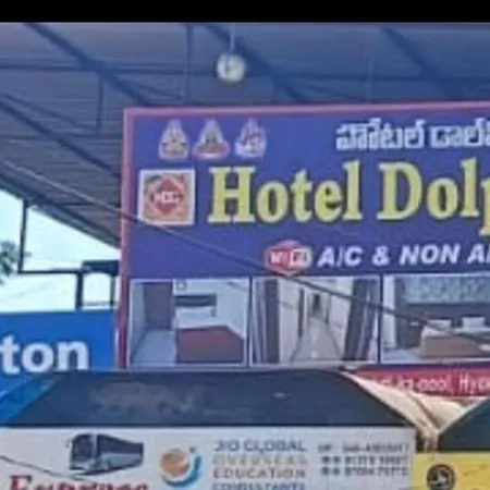 Hotel Dolphin